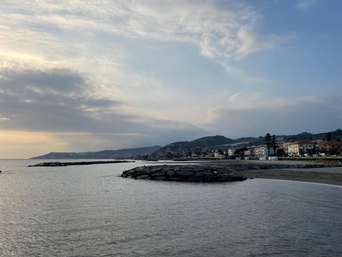 Apartamento Bistrot Del Mare Santo Stefano al Mare Exterior foto