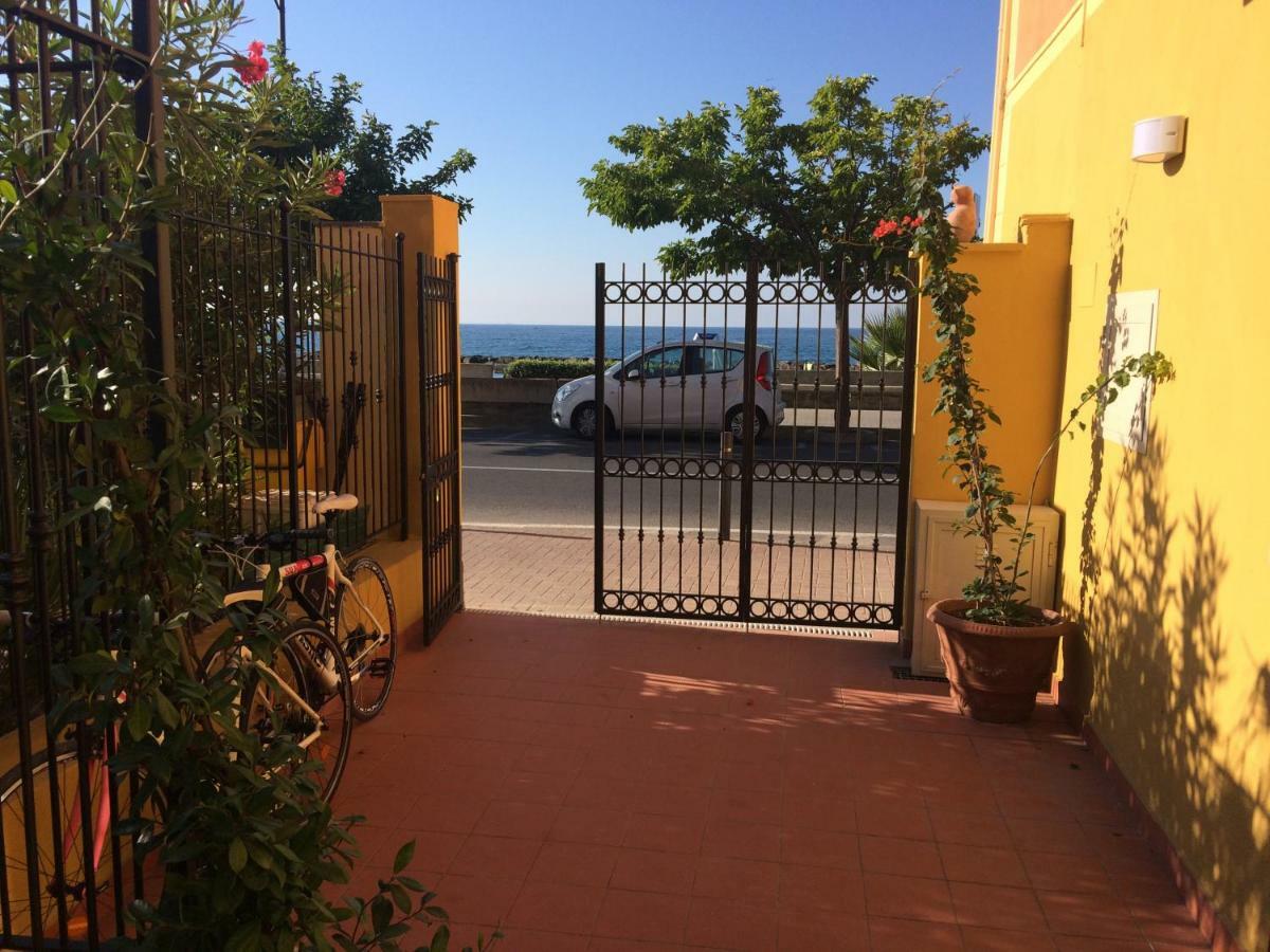 Apartamento Bistrot Del Mare Santo Stefano al Mare Exterior foto