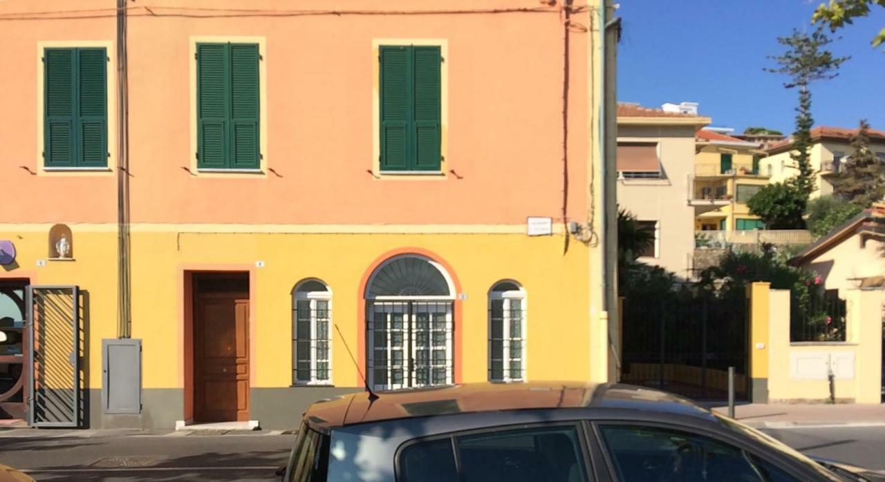 Apartamento Bistrot Del Mare Santo Stefano al Mare Exterior foto
