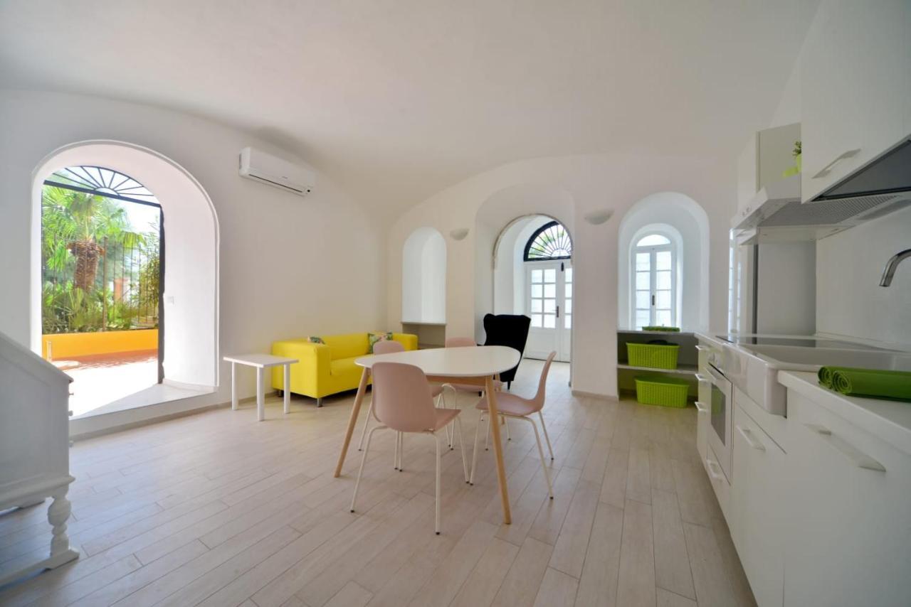 Apartamento Bistrot Del Mare Santo Stefano al Mare Exterior foto